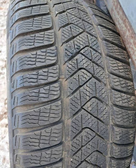 Opony Pirelli Sottozero 3 225/45R18 DOT4420