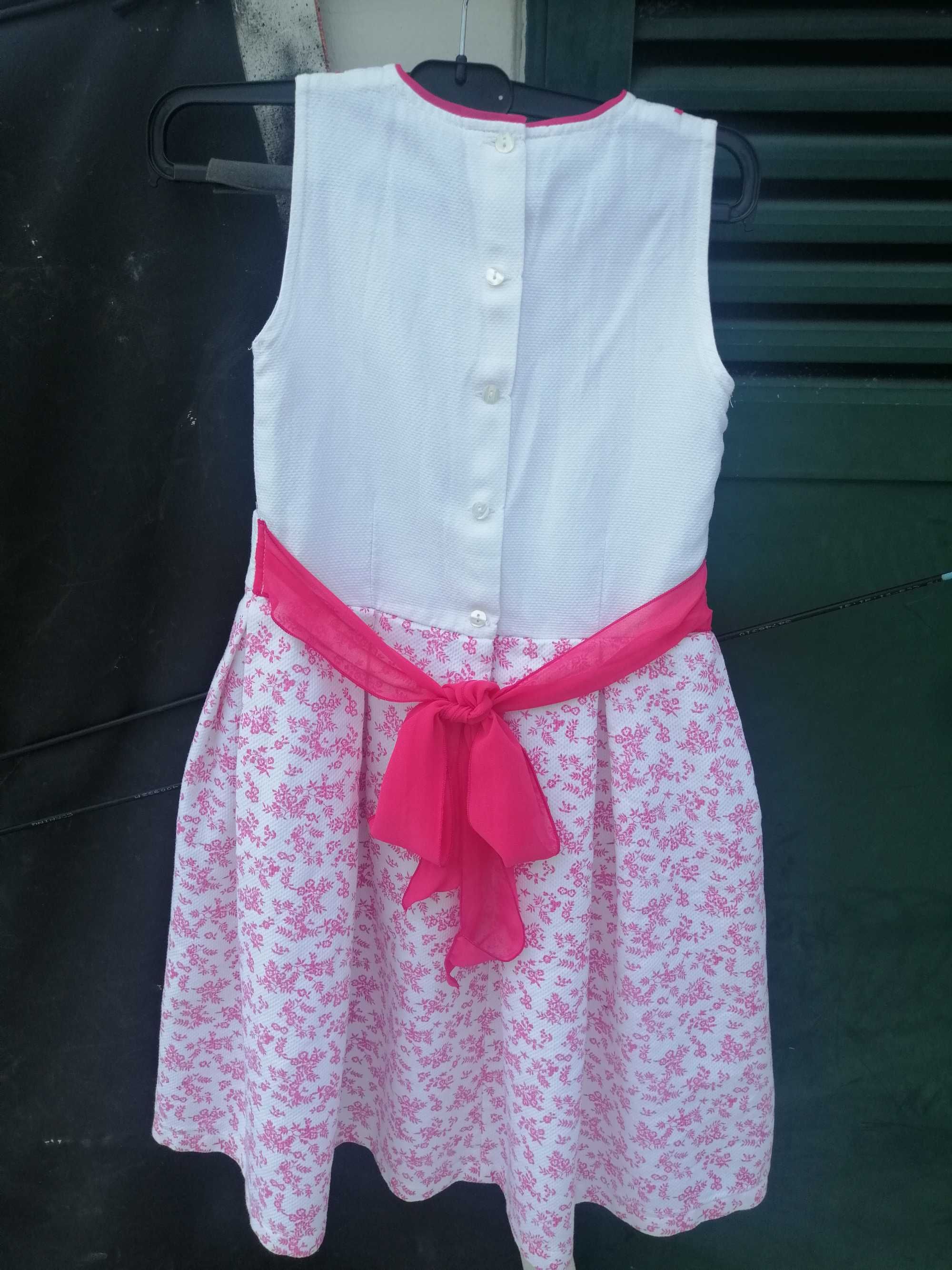 Vestido de menina tamanho 12