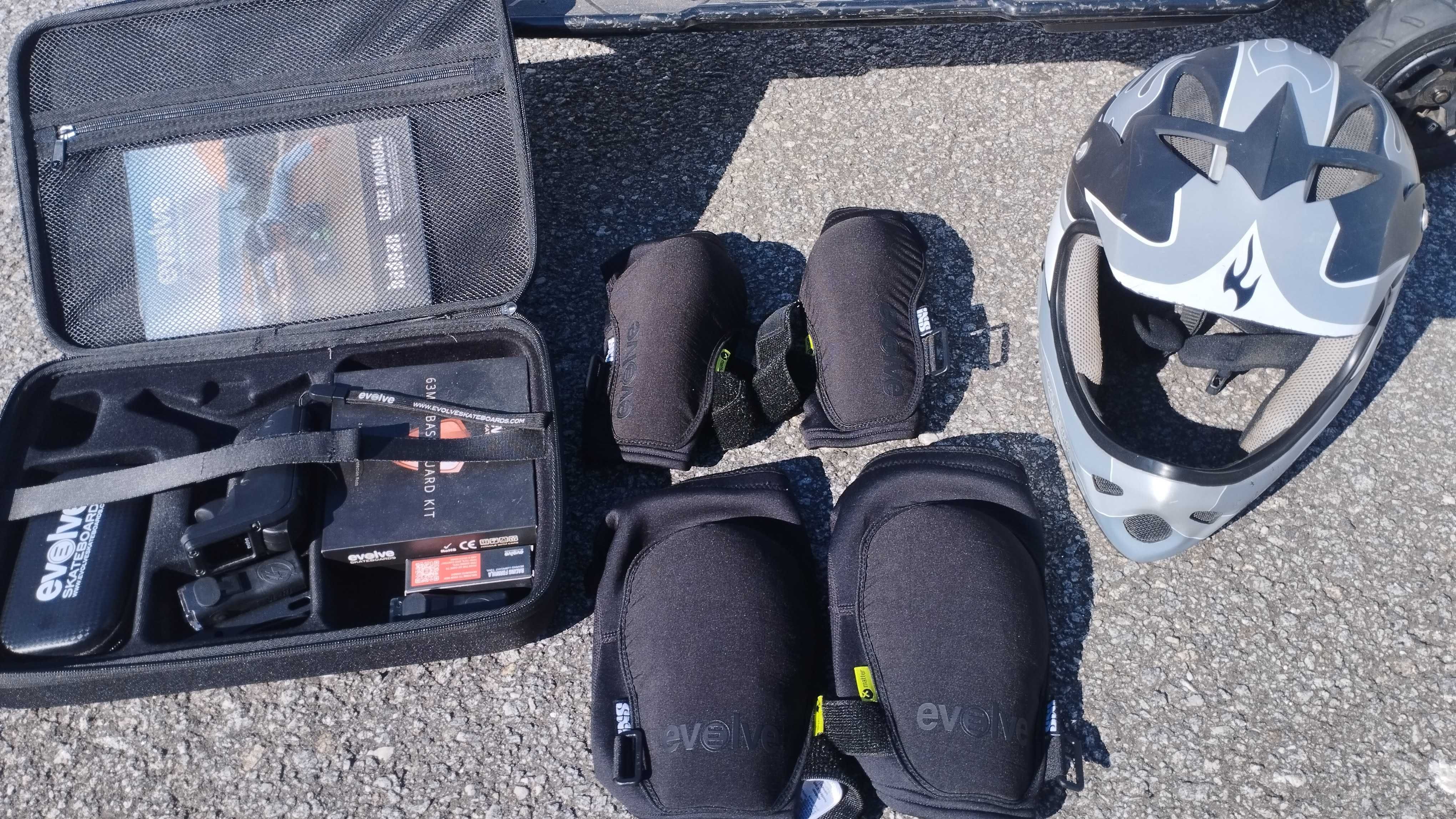 Skate Evolve Carbon Hadean AT + Extras