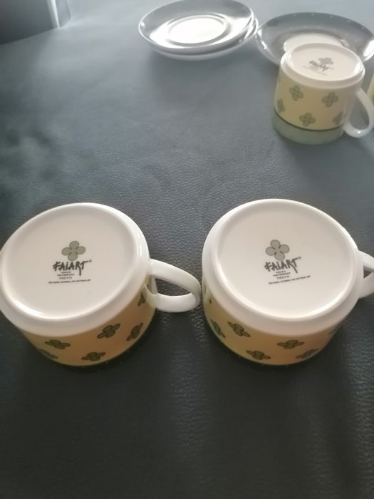 Chávenas almoçadeiras