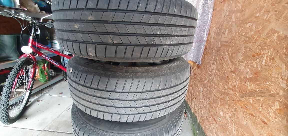 Opony Letnie Bridgestone 215/65/16 2020/07