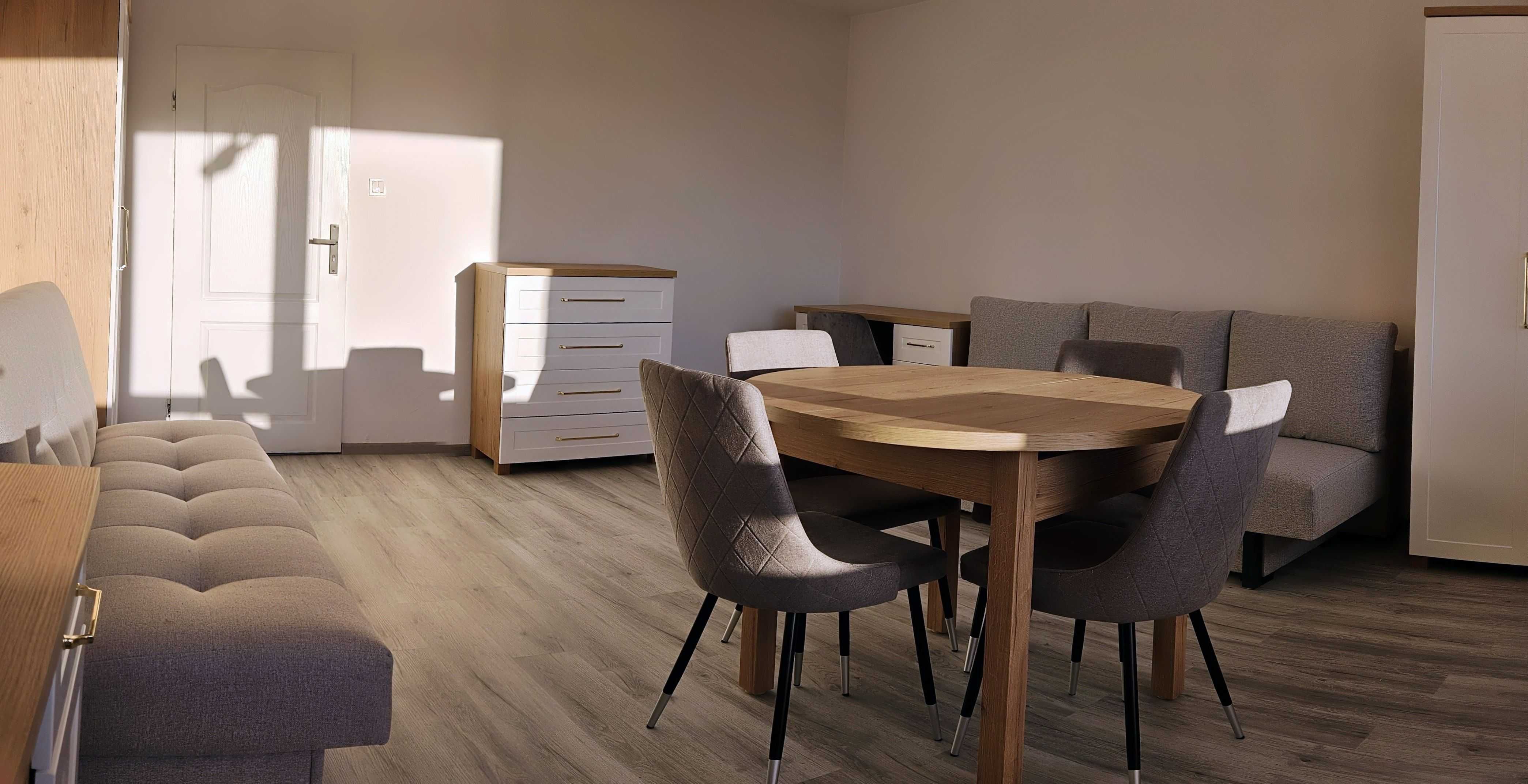 Pokój 2 os. do wynajęcia 23 m2 z balkonem- os. Jana III Sobieskiego 26