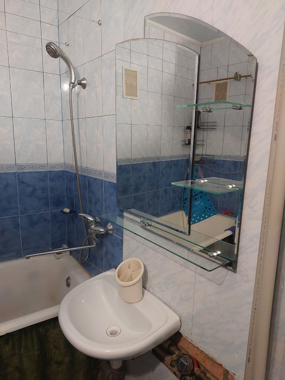 Оренда 2х кімнатної квартири у Дніпровському р-ні (Лобановского 30)