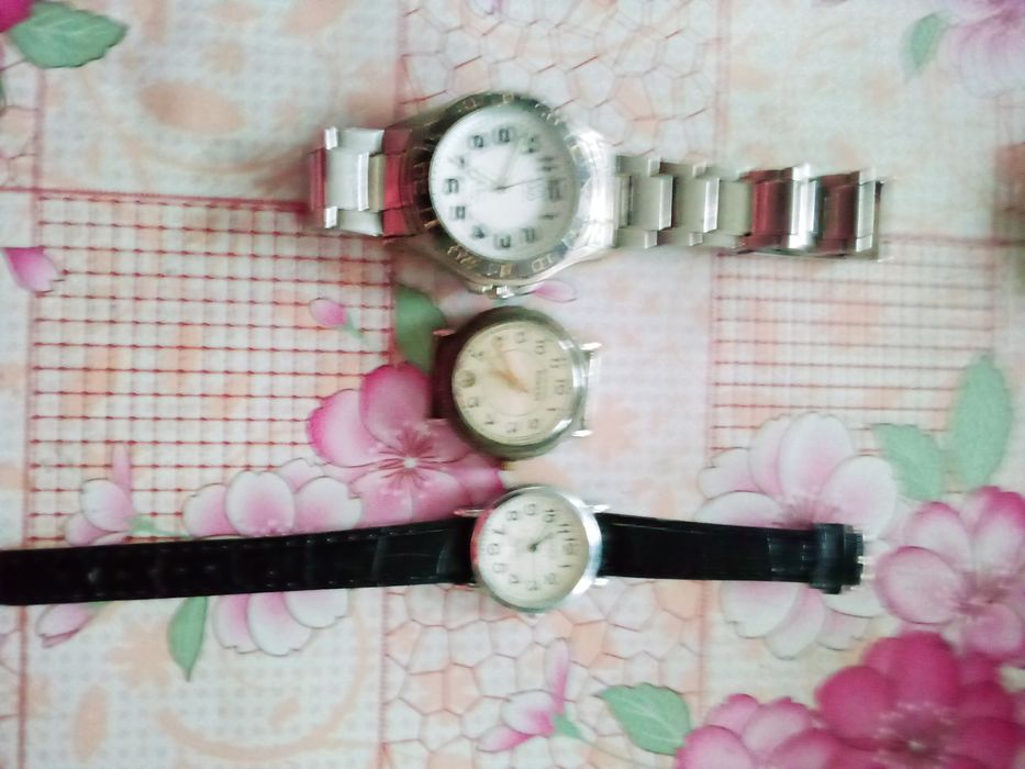 Продам часы старые