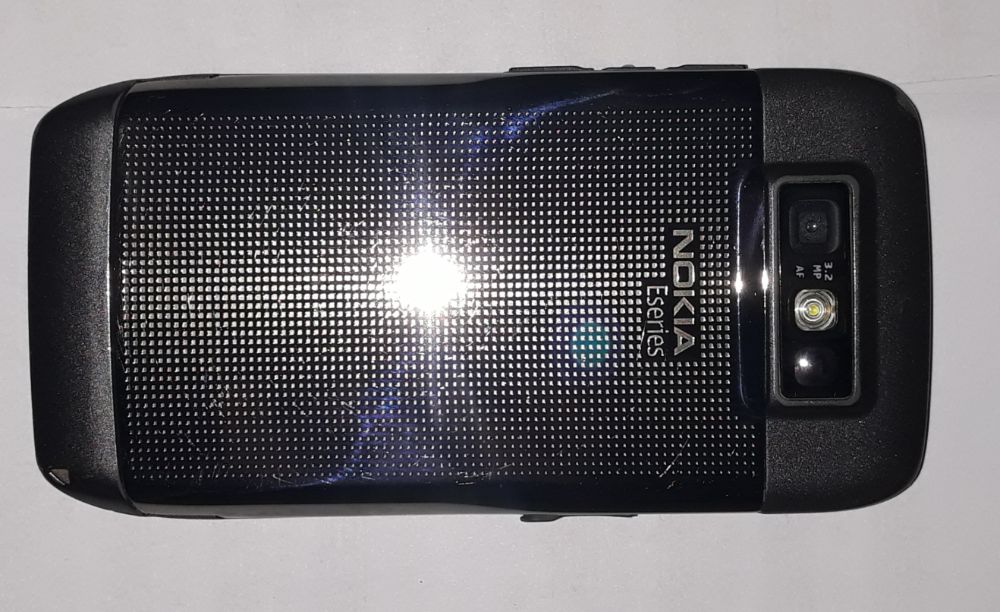 Telefon Nokia E71