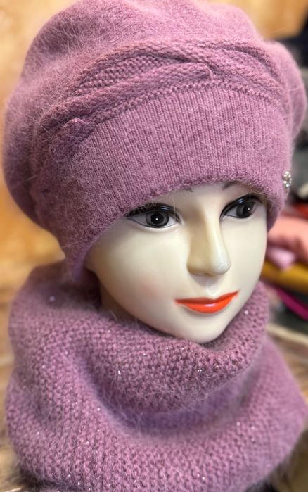 Берет жіночій ангоровий