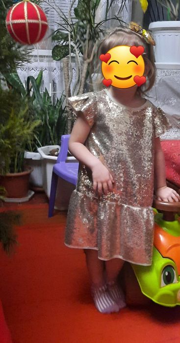 Сукня святкова НМ в паєтках,плаття нарядне