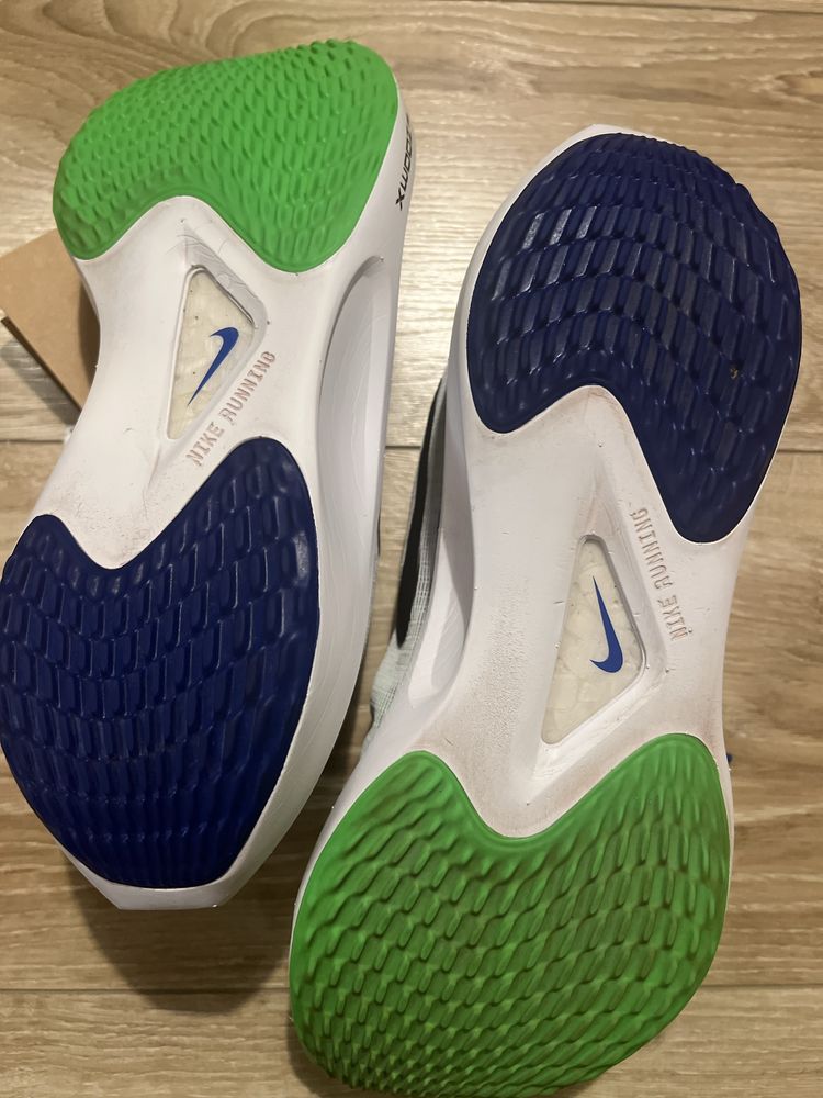 Nike Performance Fly Max 5