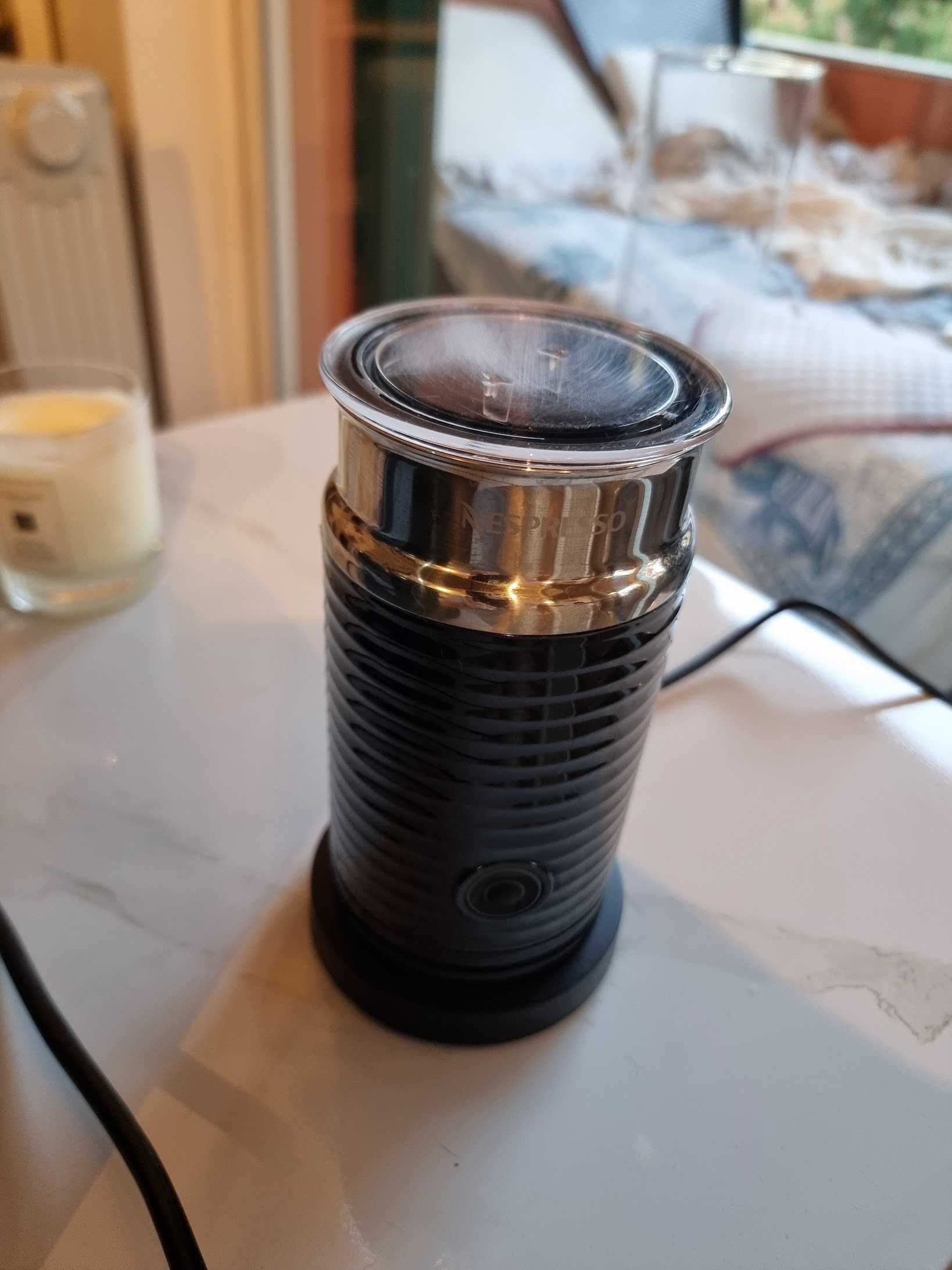 Espumador de Leite Nespresso Aeroccino 3 (Modelo 3694)