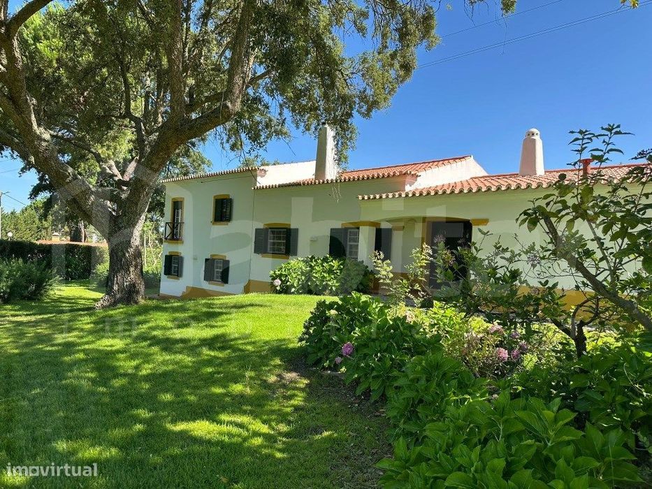 Moradia T4 mobilada com Piscina na Herdade do Zambujeiro - Santo Es...