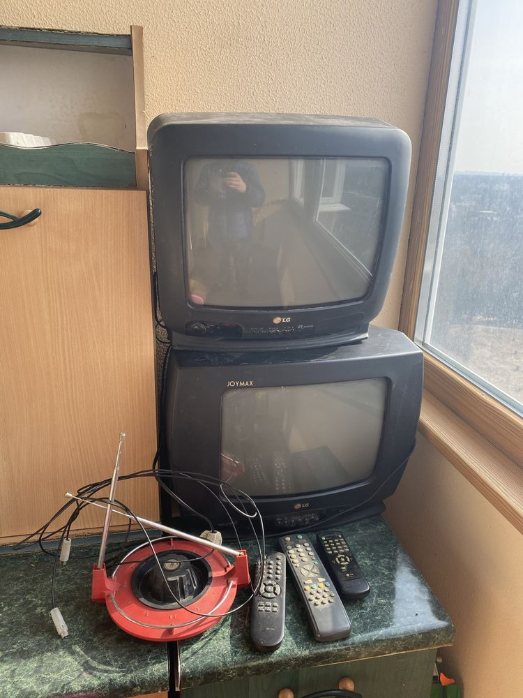 TV  телевізор philips 14PT 1354/58 польша + samsung