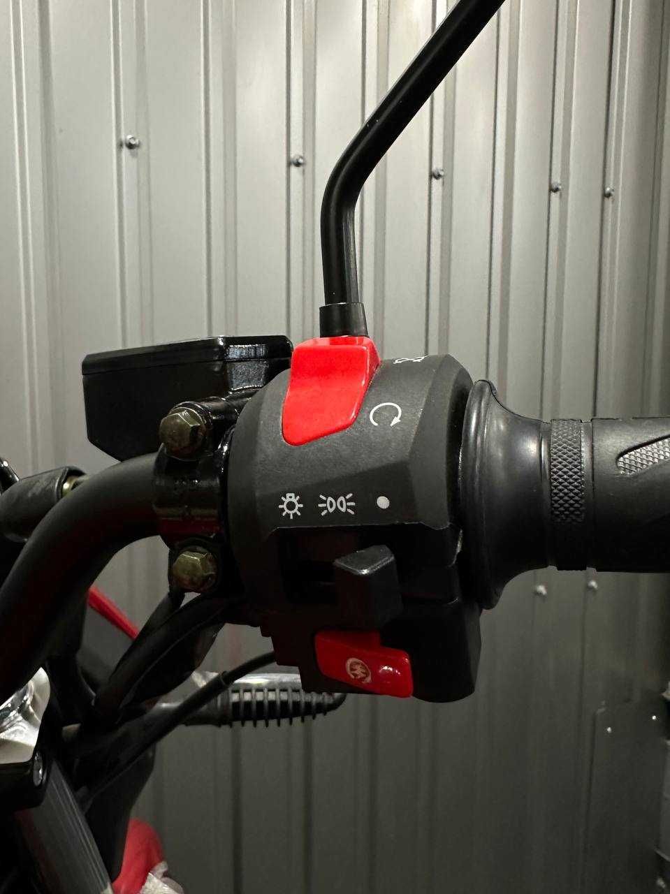 Новий мотоцикл Spark SP200R-20
