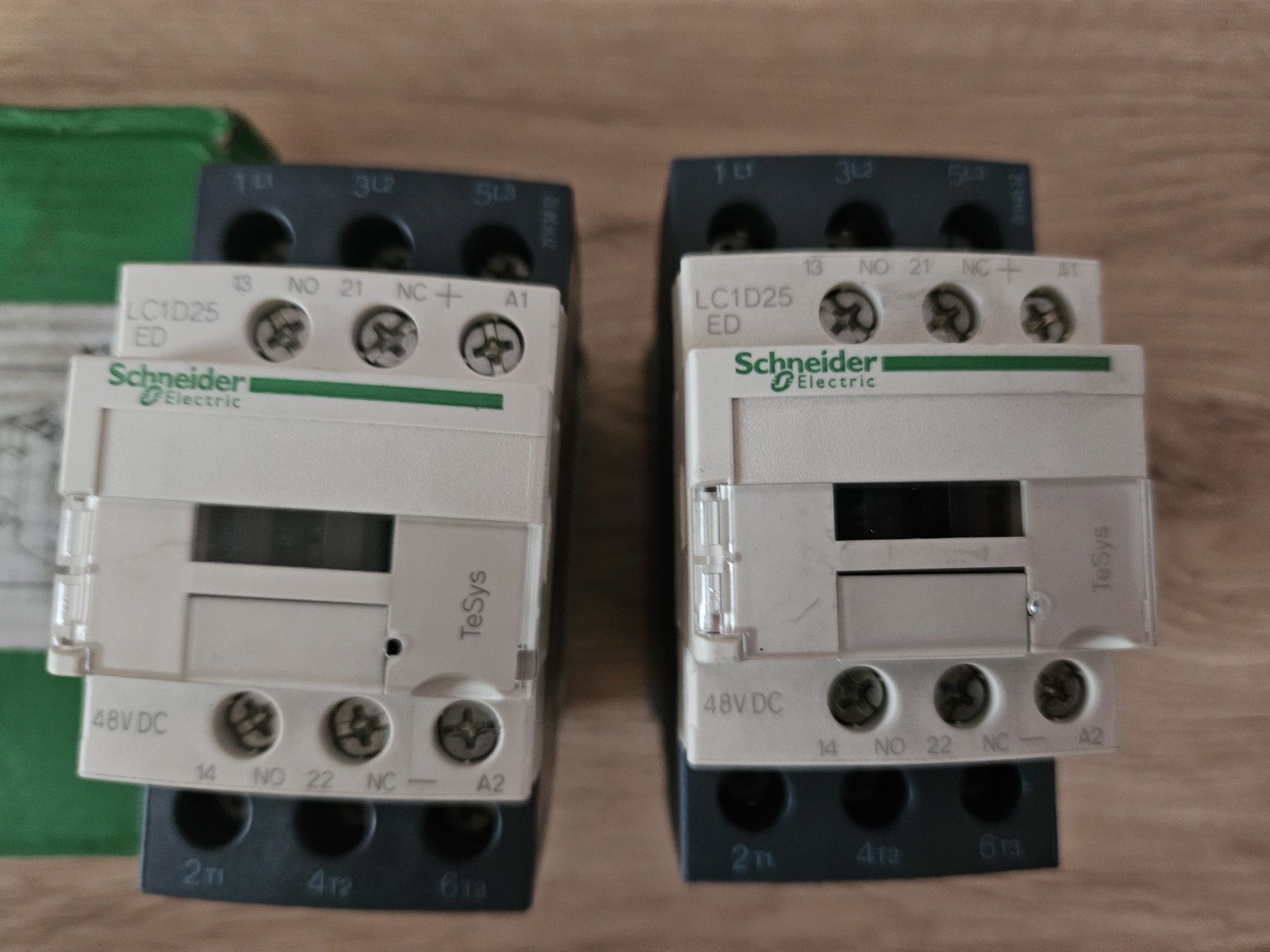 Stycznik Schneider electric LC1D25ED