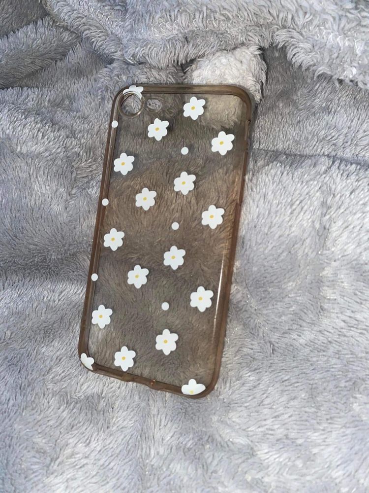 Cztery Etui iPhone 7