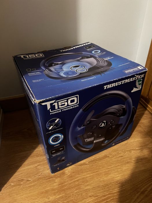 Volante Thrustmaster T150 + pedais
