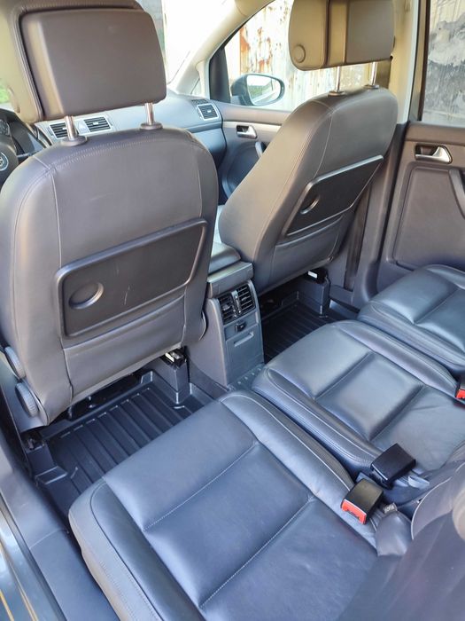 Volkswagen Touran Cross