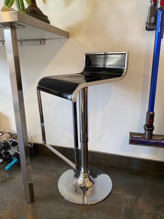 Bancos de Cozinha, reguláveis em altura