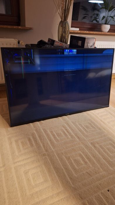 Telewizor Thomson 50UG6300 uszkodz