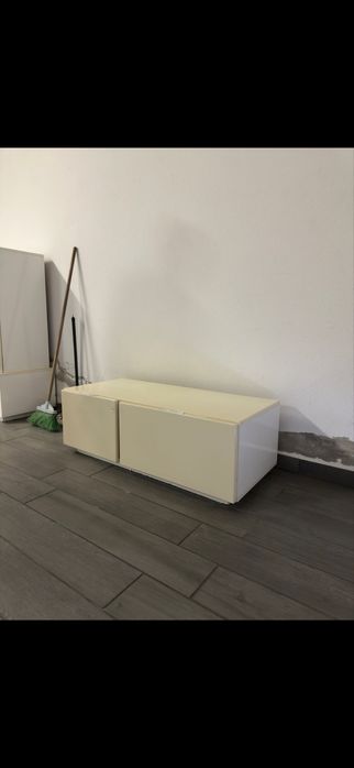 Movel de apoio de Sala