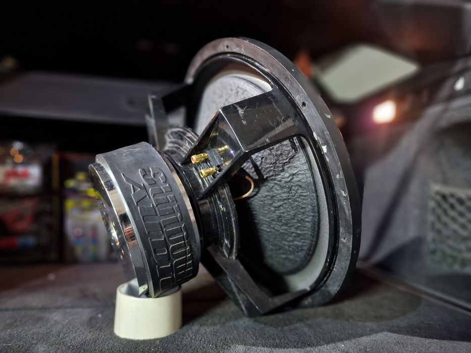 Skrzynia basowa subwoofer tuba Głośnik 38 cm Sundown Audio sa15-v.3