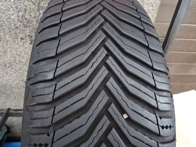 185/60/R15 88V Michelin Cross Climate 2