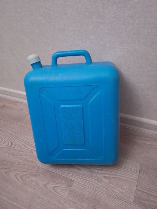 Канистра 20 л )качественная