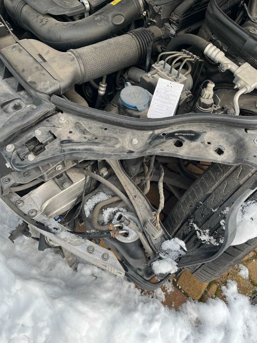 Zbiorniczek płynu do spryskiwaczy Xenon Mercedes W212 E klasa W204