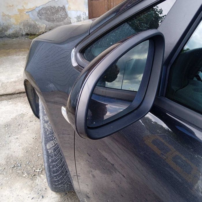 Двері дверка права задня опель астра j джей Opel Astra IV J 2013р.