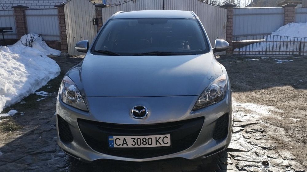 Продам Mazda 3