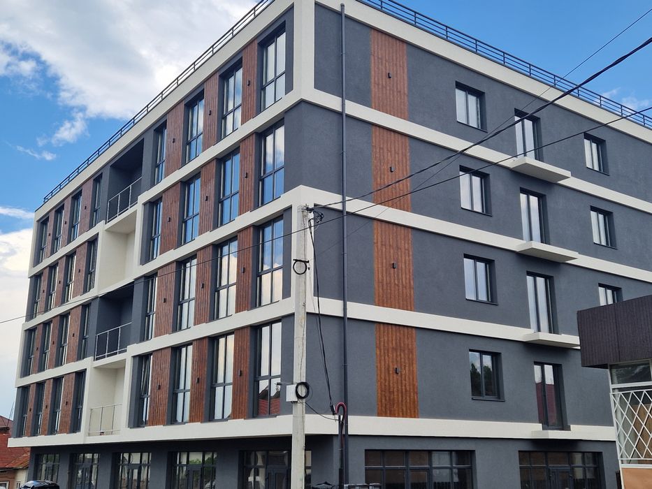 Оренда торгово-офісних приміщень в новобудові  м.Снятин