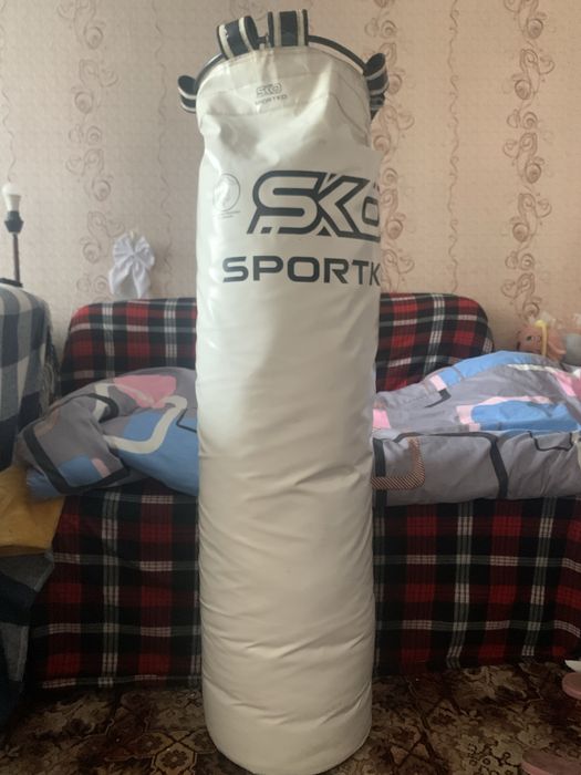 Продам боксёрскую грушу