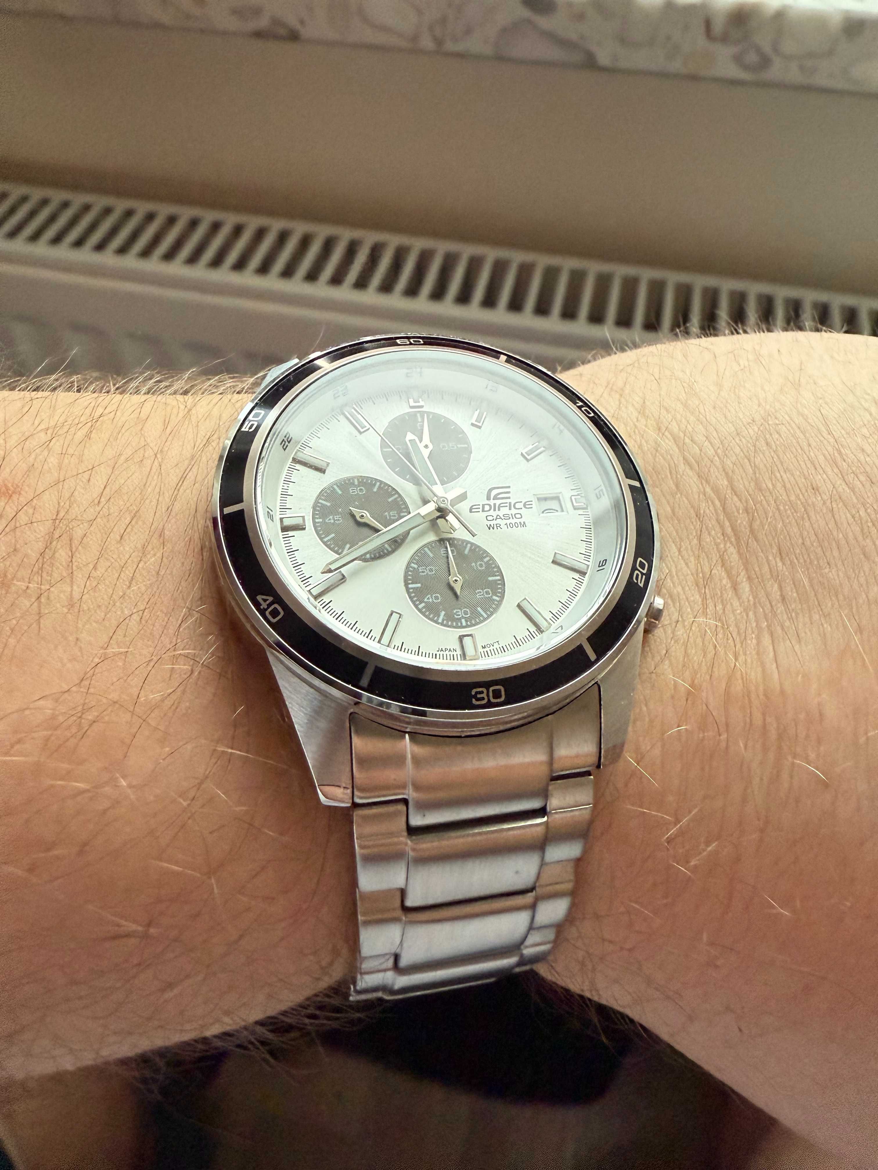 Zegarek Casio EFR-526L jak nowy