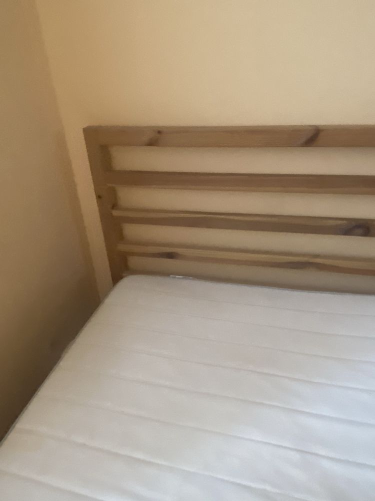 Sprxedam  rame  łóżka  oraz stelaż