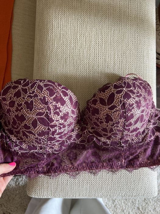 бюстгалтер Victoria's Secret C,D