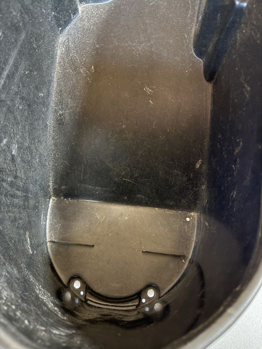 Бардачок під сидіння Suzuki Lets