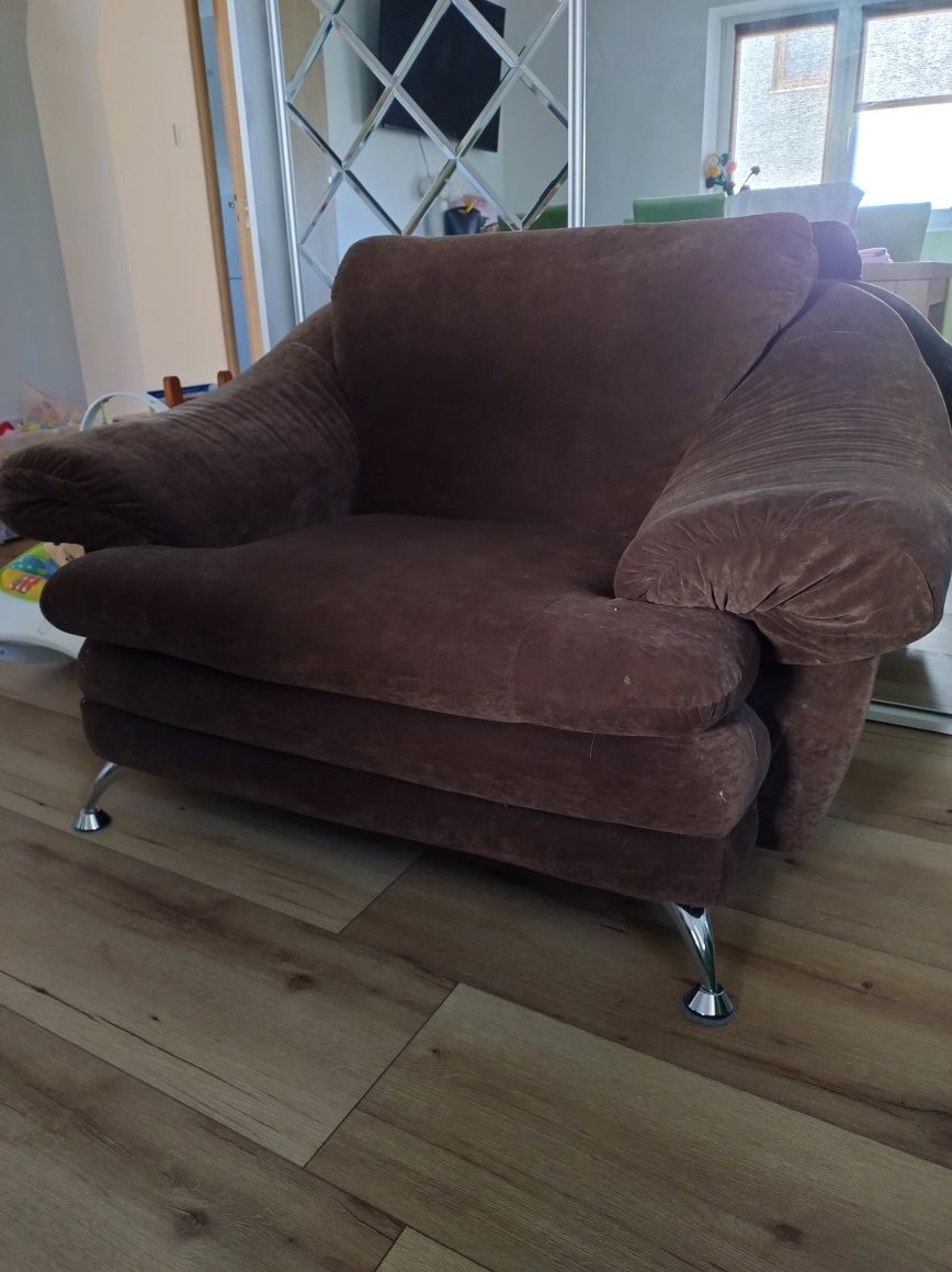 Komplet wypoczynkowy kanapa fotele pufa