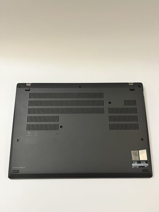 Lenovo thinkpad T14 gen4 ryzen7pro 7840u 32ram ddr5 512ssd 14"wuxga