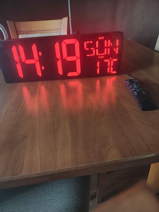 Duży Cyfrowy Zegar ścienny z Pilotem