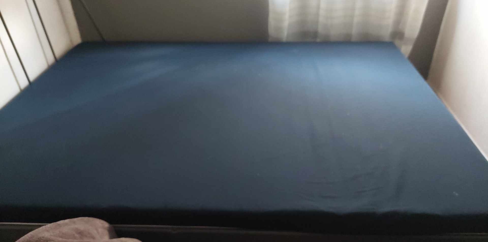 Cama de casal ikea c colchao