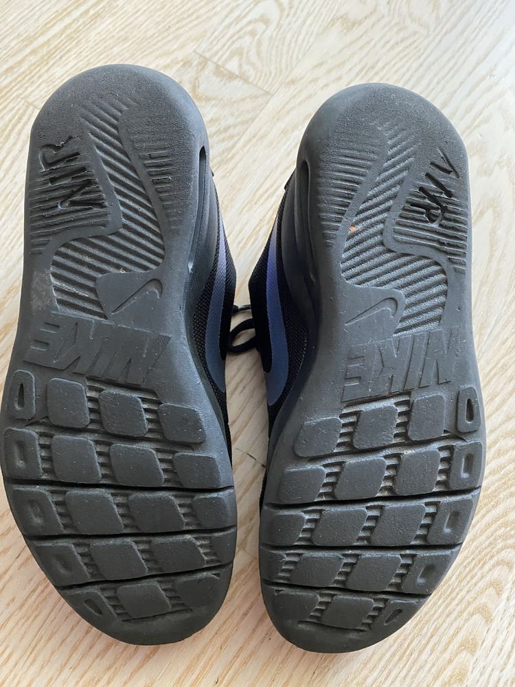 Кроссовки Nike Air Max 36,5р (23,5см)