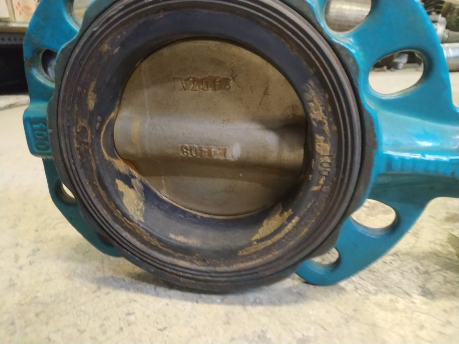 Задвижка з пневмоприводом DN100,200.