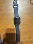 Apple Watch 7 синього кольору