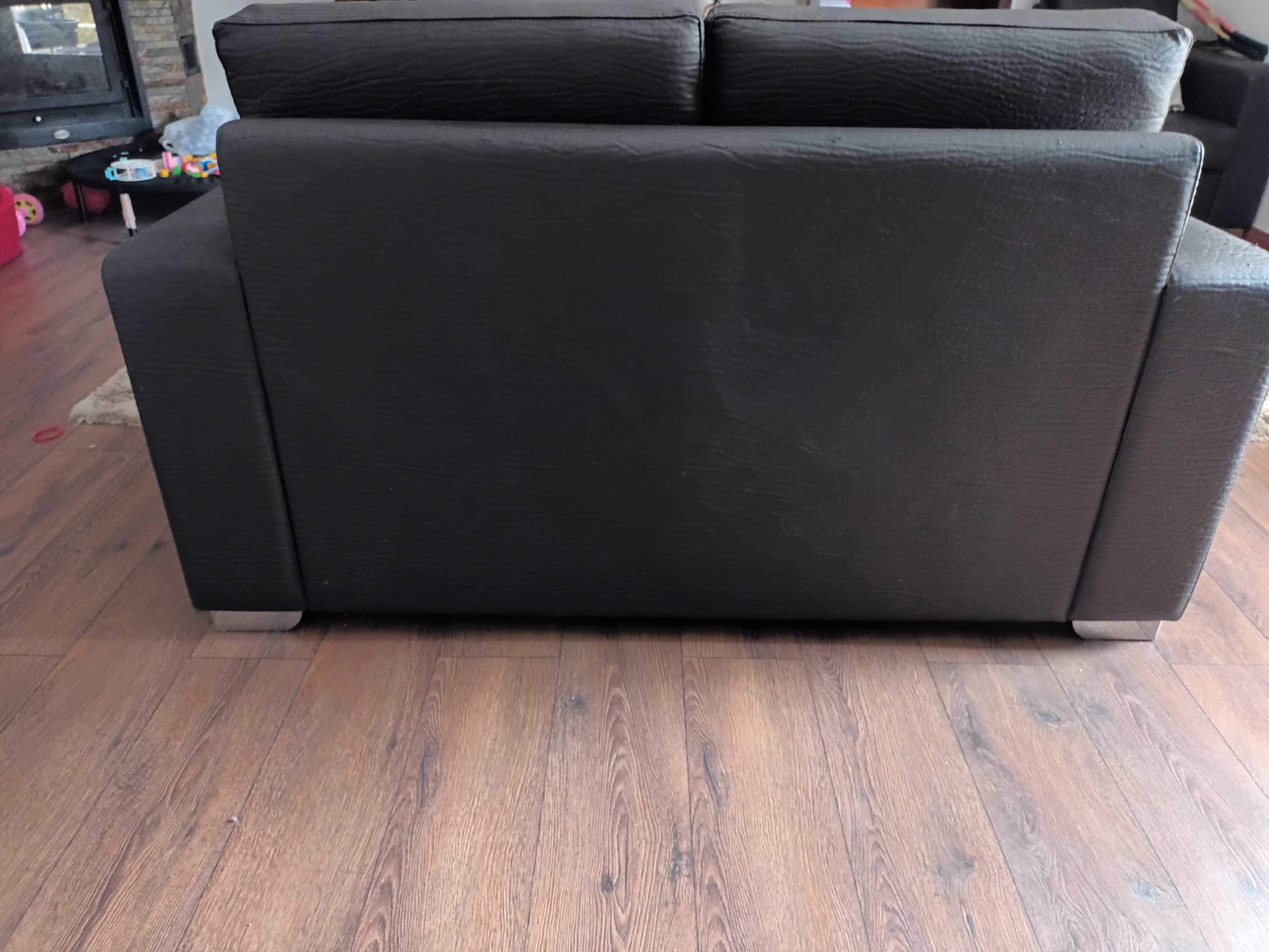 Sofa cama excelente + 1 poltrona oferta. Desocupar urgente.