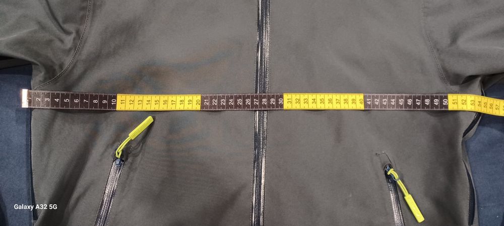 Kurtka przeciwdeszczowa Stormberg.