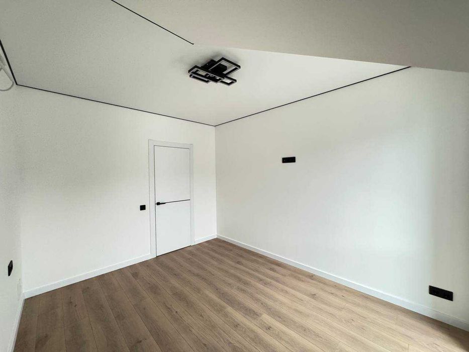 Продаж Будинку/Таунхауса з ремонтом 125м2 в Крихівцях (біля Калинової)