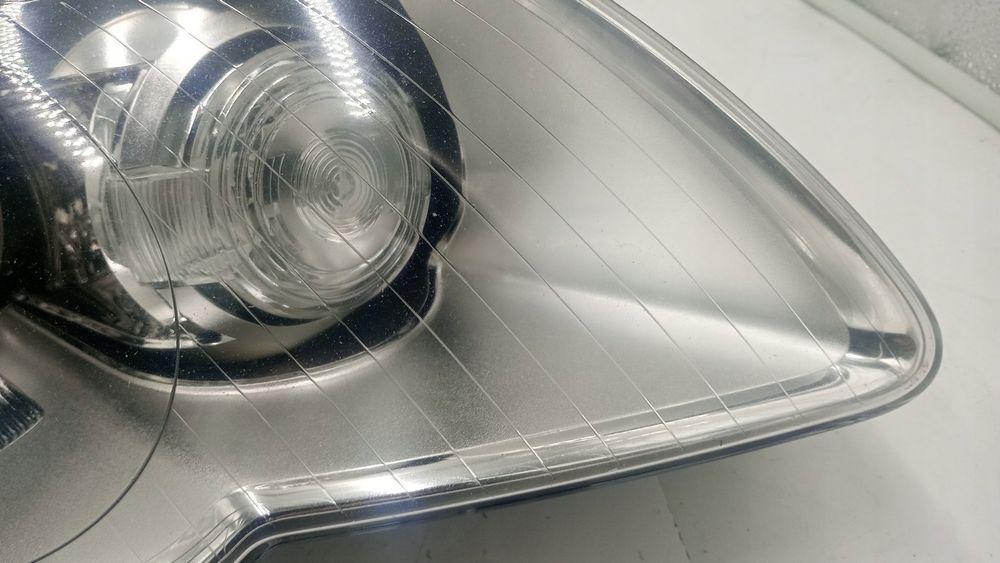 Lampa Prawa bi-xenon skrętny Passat B6 Europa