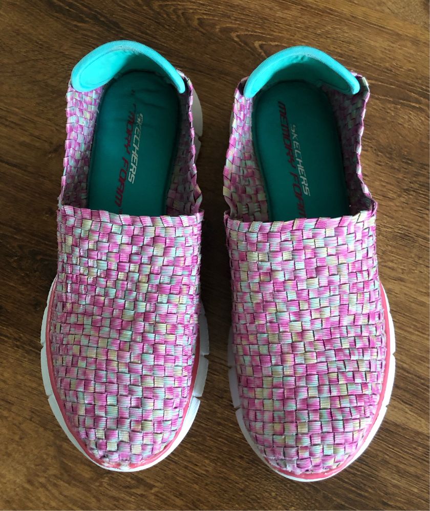 Сліпони жіночі Skechers р. 39