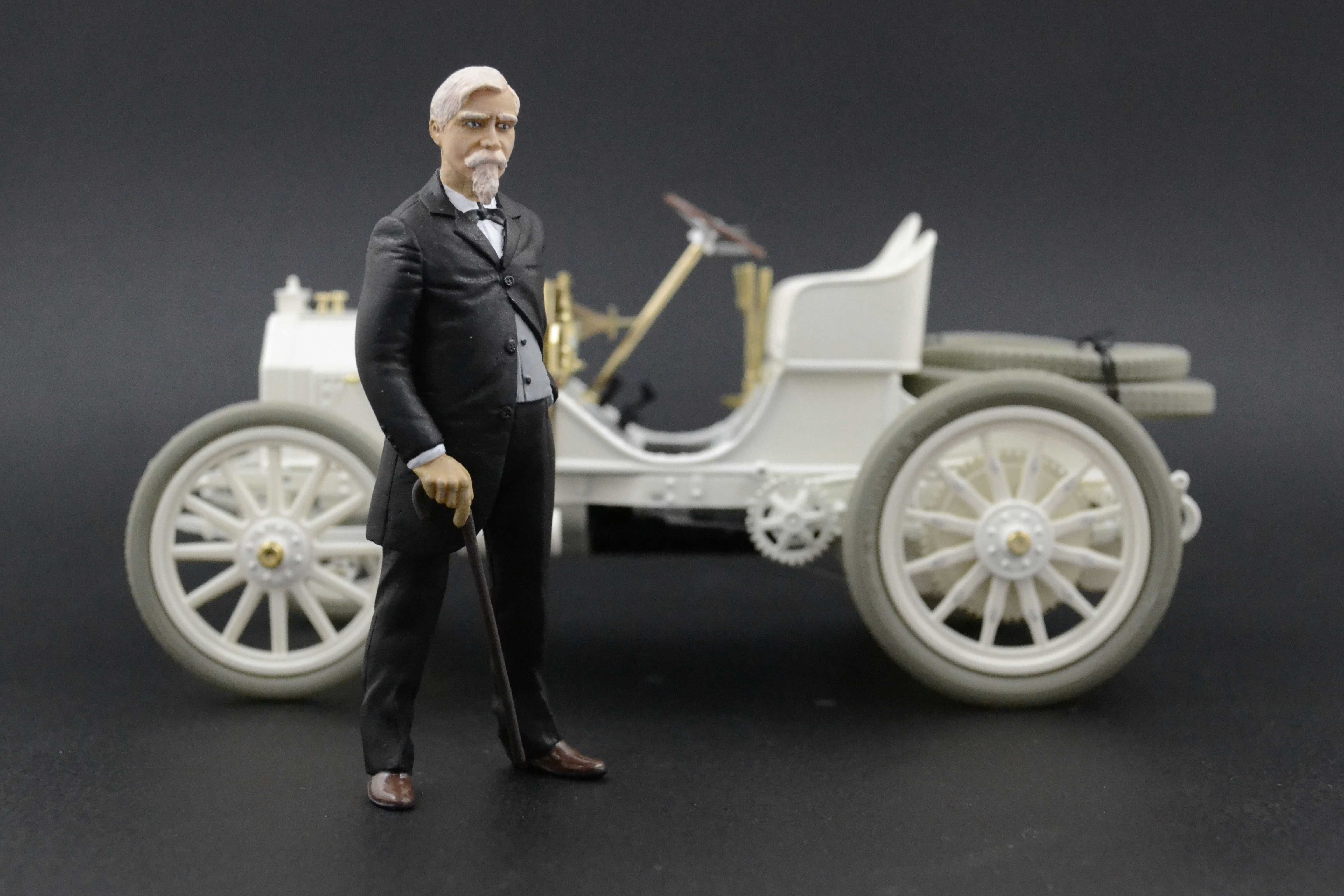 Wilhelm Maybach Figurka 1:18 AUTOart Anson DS8