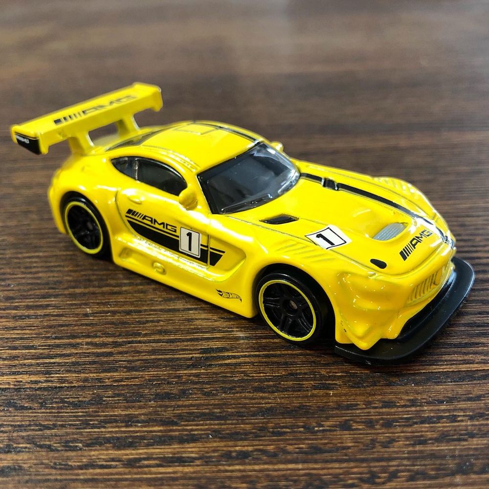 Hot Wheels 16’ Mecedes-AMG GT3