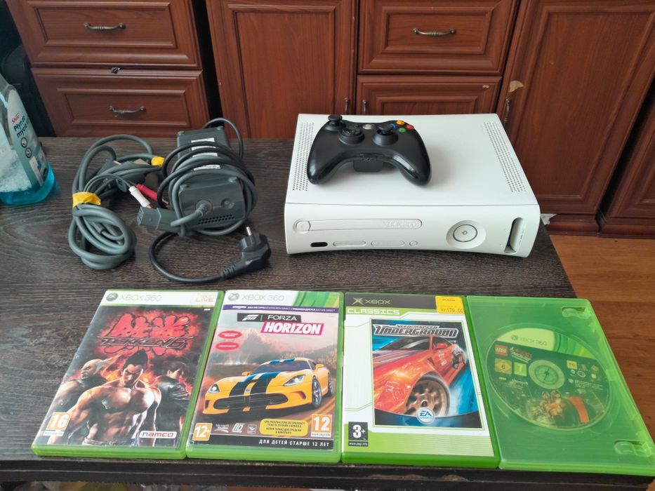 Konsola xbox360+gry tekken 6,forza,lego +pad ^okazja!